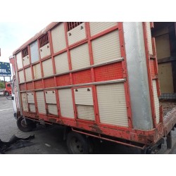 nissan cabstar del año 2003