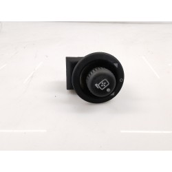 Recambio de mando retrovisor para land rover discovery v6 td se referencia OEM IAM YUF500010  