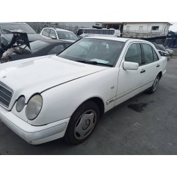 mercedes clase e (w210) berlina del año 1997