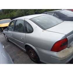 opel vectra b berlina del año 1999