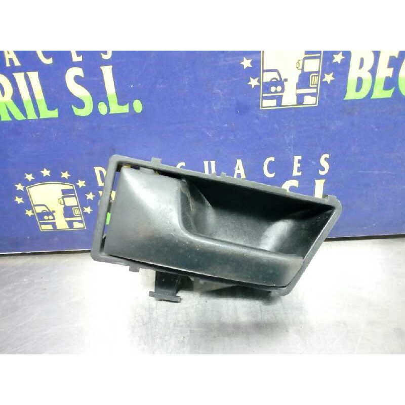 Recambio de maneta interior delantera izquierda para volkswagen passat (321/23/27/31) básico referencia OEM IAM Recambio de maneta interior delantera izquierda para volkswagen passat (321/23/27/31) básico referencia OEM IAM