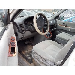 kia carnival ii del año 2001