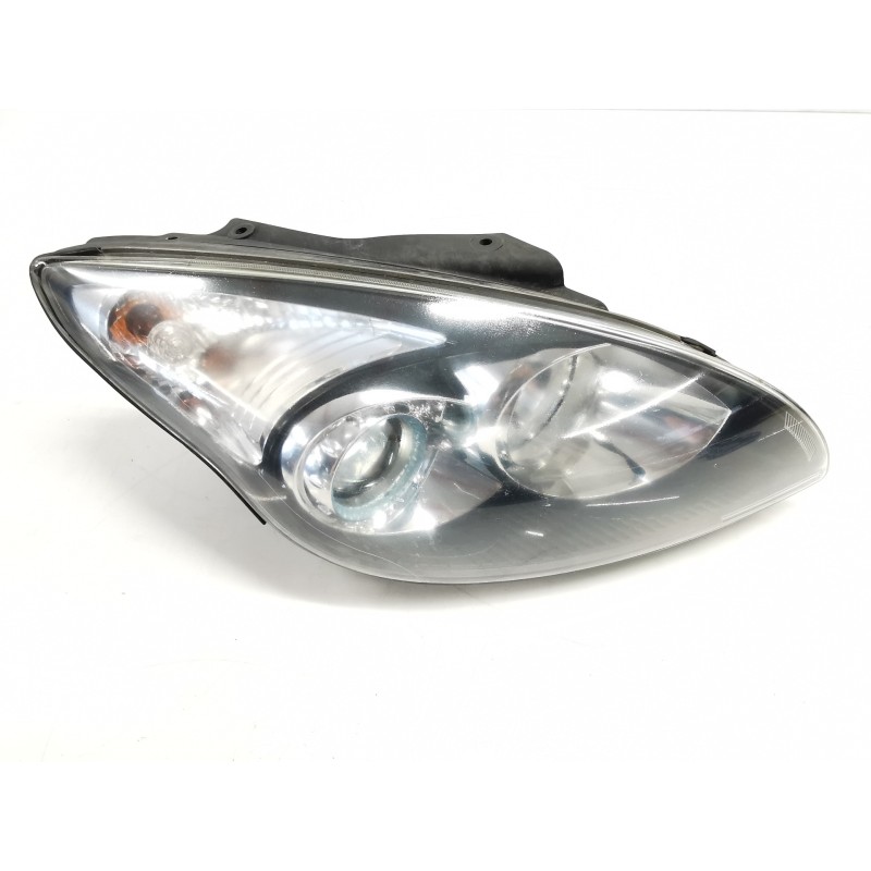 Recambio de faro derecho para hyundai i30 comfort referencia OEM IAM 921022R000  