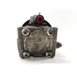 Recambio de bomba dirección para ford focus berlina (cak) ambiente referencia OEM IAM 7611332128  