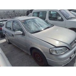 opel astra g berlina del año 1999