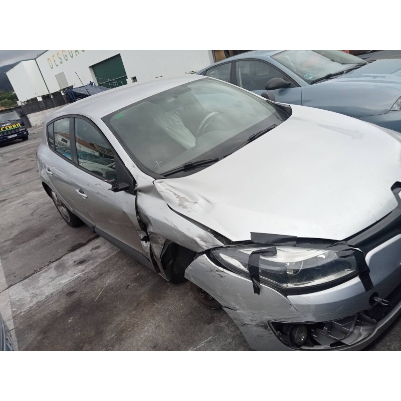 renault megane iii berlina 5 p del año 2014