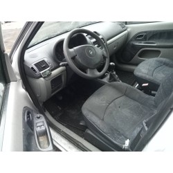 renault clio ii fase ii (b/cb0) del año 2002