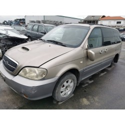 kia carnival ii del año 2004