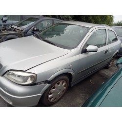 opel astra f berlina del año 1999