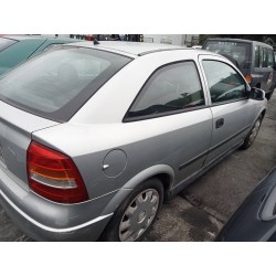 opel astra f berlina del año 1999