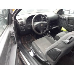 opel astra f berlina del año 1999