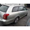 toyota avensis wagon (t25) del año 2004