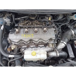 nissan primera berlina (p12) del año 2002