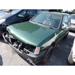 peugeot 205 berlina del año 1998