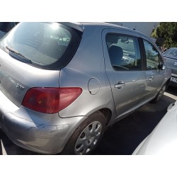 peugeot 307 berlina (s2) del año 2005