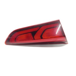 Recambio de piloto trasero central izquierdo para hyundai i20 elegant referencia OEM IAM 92403C8000  