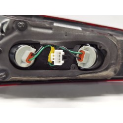 Recambio de piloto trasero central izquierdo para hyundai i20 elegant referencia OEM IAM 92403C8000  