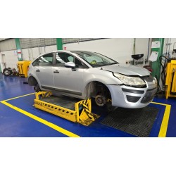 citroen c4 berlina del año 2010