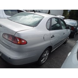 seat cordoba berlina (6l2) del año 2002