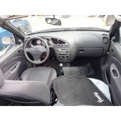 ford fiesta berlina (dx) del año 2001