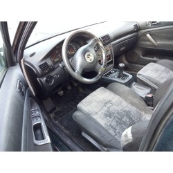 volkswagen passat berlina (3b2) del año 1997