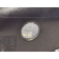 Recambio de retrovisor derecho para ssangyong korando limited 4x2 referencia OEM IAM   