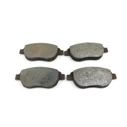 Recambio de pastillas de freno delanteras para citroen c4 sedan exclusive referencia OEM IAM   