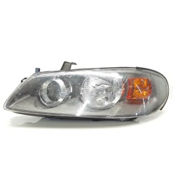 Recambio de faro izquierdo para nissan almera (n16/e) acenta referencia OEM IAM 26060BN760  
