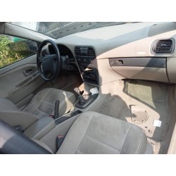 volvo s40 berlina del año 1995