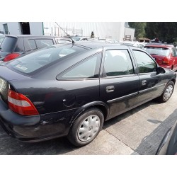 opel vectra b berlina del año 1997