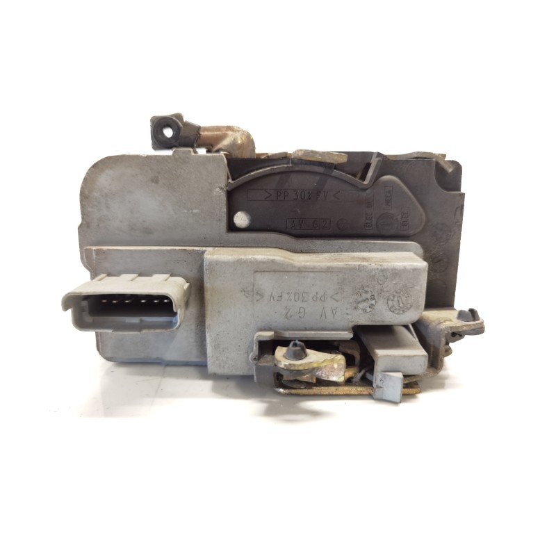 Recambio de cerradura puerta delantera izquierda para peugeot 206 sw x-line referencia OEM IAM Recambio de cerradura puerta delantera izquierda para peugeot 206 sw x-line referencia OEM IAM