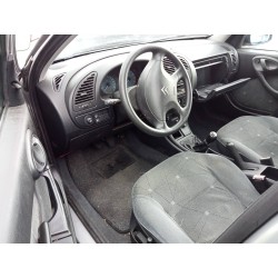 citroen xsara berlina del año 2001