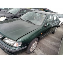 nissan primera berlina (p11) del año 1999