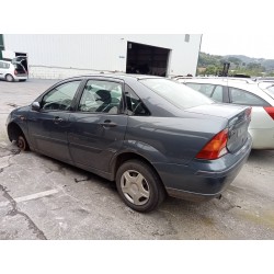 ford focus berlina (cak) del año 2003