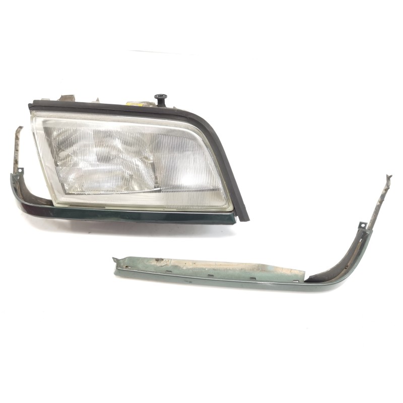Recambio de faro derecho para mercedes clase c (w202) berlina 180 (202.018) referencia OEM IAM 2028201861 Recambio de faro derecho para mercedes clase c (w202) berlina 180 (202.018) referencia OEM IAM 2028201861