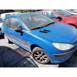 peugeot 206 berlina del año 2001