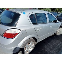 opel astra h berlina del año 2006