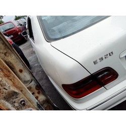 mercedes clase e (w210) berlina diesel del año 2001