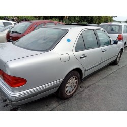 mercedes clase e (w210) berlina diesel del año 2003