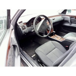 mercedes clase e (w210) berlina diesel del año 2003