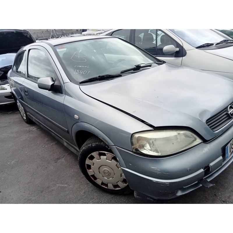 opel astra g berlina del año 2004
