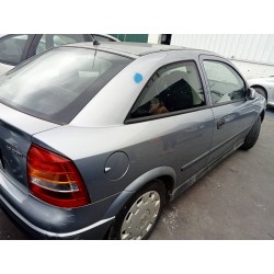opel astra g berlina del año 2004