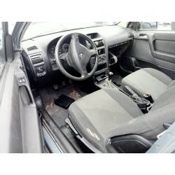 opel astra g berlina del año 2004