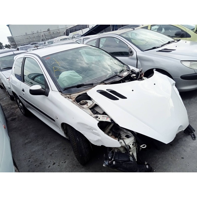 peugeot 206 berlina del año 2001