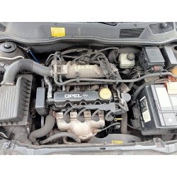 opel astra g berlina del año 2004