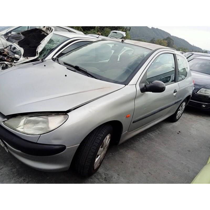 peugeot 206 berlina del año 1999