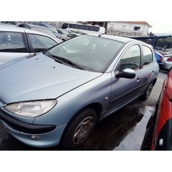 peugeot 206 berlina del año 2000