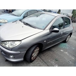 peugeot 206 berlina del año 2004