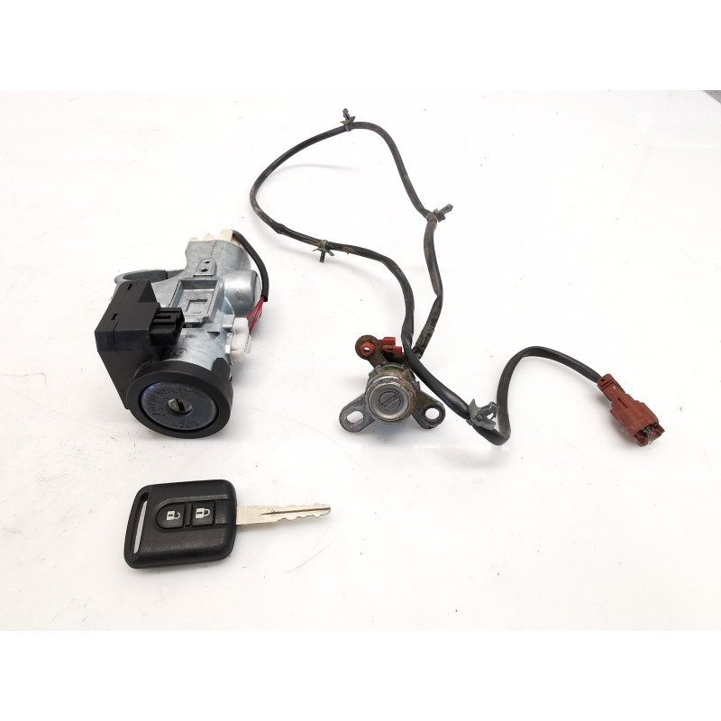 Recambio de antirrobo para nissan x-trail (t30) comfort referencia OEM IAM 28590C9902 5WK48042A Recambio de antirrobo para nissan x-trail (t30) comfort referencia OEM IAM 28590C9902 5WK48042A