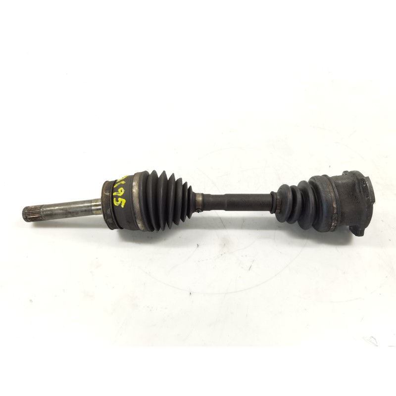 Recambio de transmisión delantera izquierda para nissan pick-up (d22) td doble cabina navara 4x4 referencia OEM IAM Recambio de transmisión delantera izquierda para nissan pick-up (d22) td doble cabina navara 4x4 referencia OEM IAM